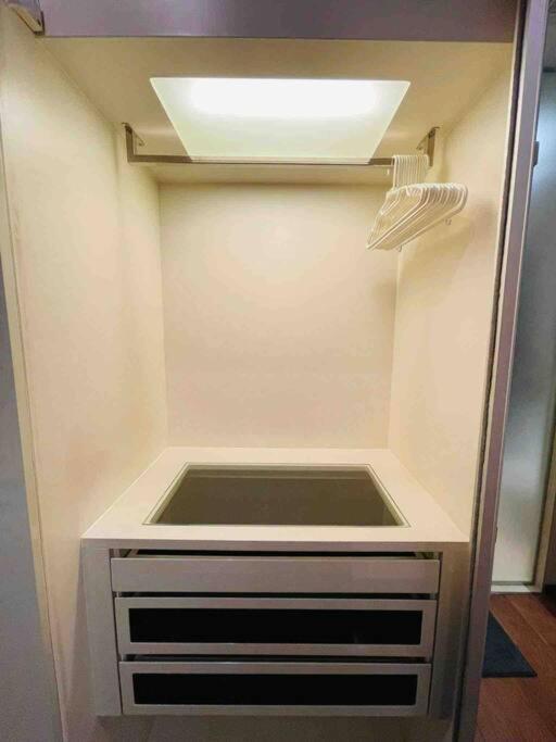 Luxury 1Bed 1Bath 300M Bts Phrom Phong, Emporium Emsphere Emquartier Bangkok Exterior photo